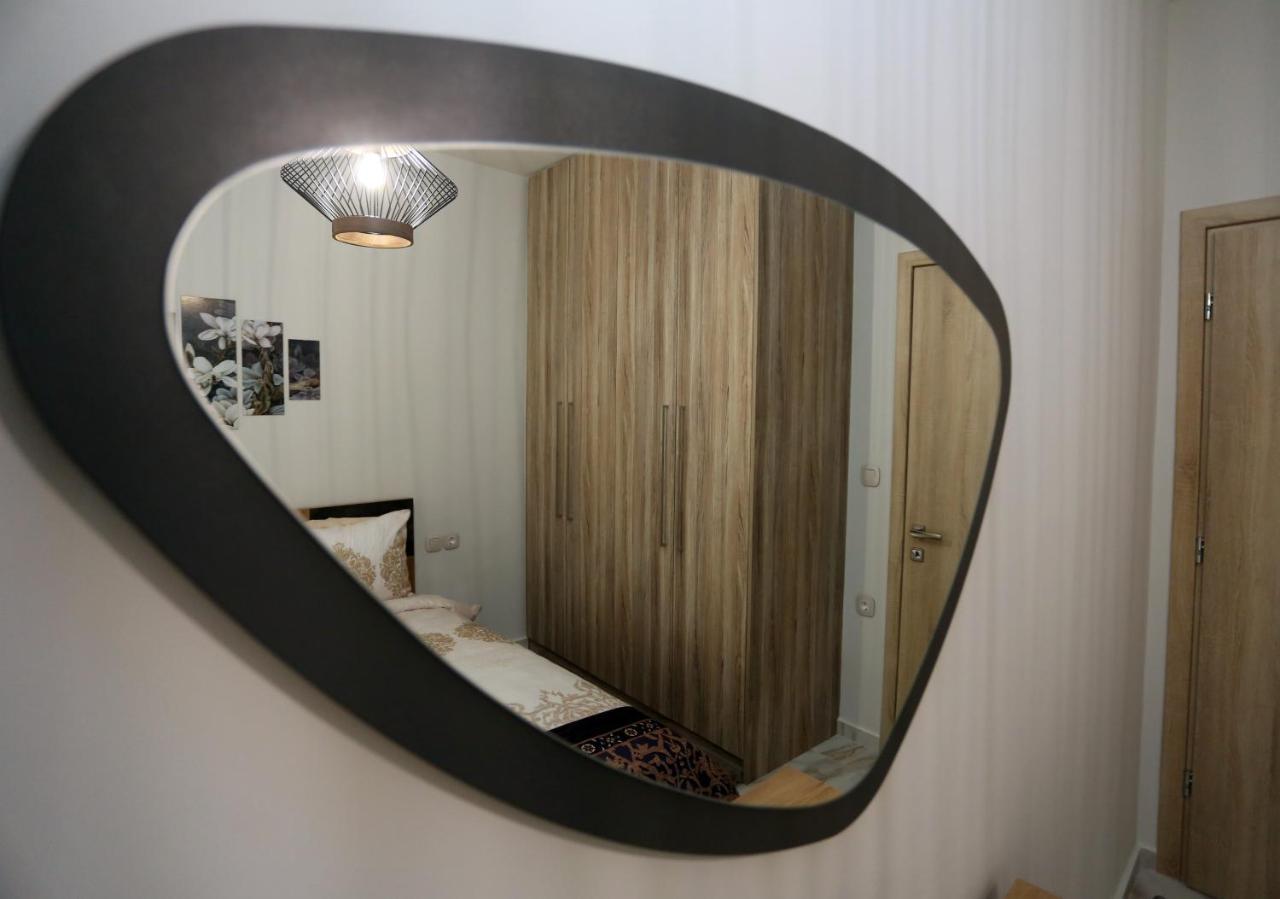 La Larissa Luxury Apartments Trekke Exterior photo